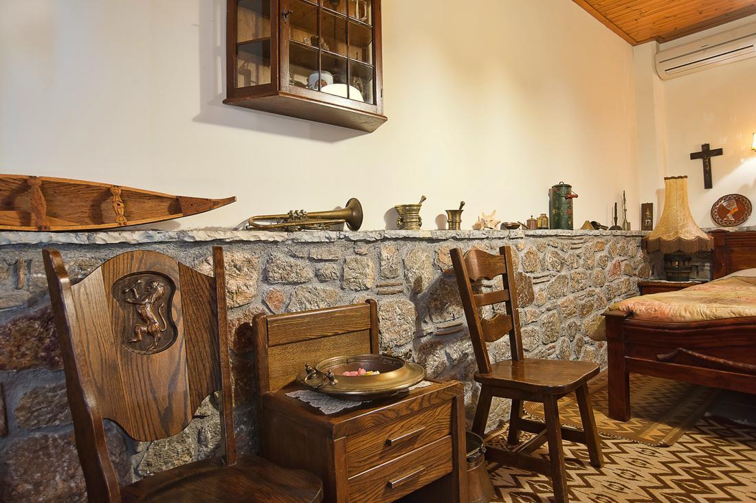 Alexandros Pension Делфи Екстериор снимка